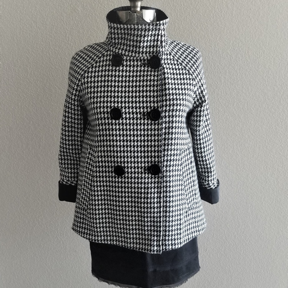 Jones New York Black and White Houndstooth Double-Breasted Pea Coat